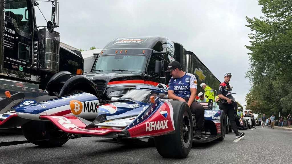 Foto: Fans blij met Indycar-race in Washington, maar angst voor schade aan museumstukken