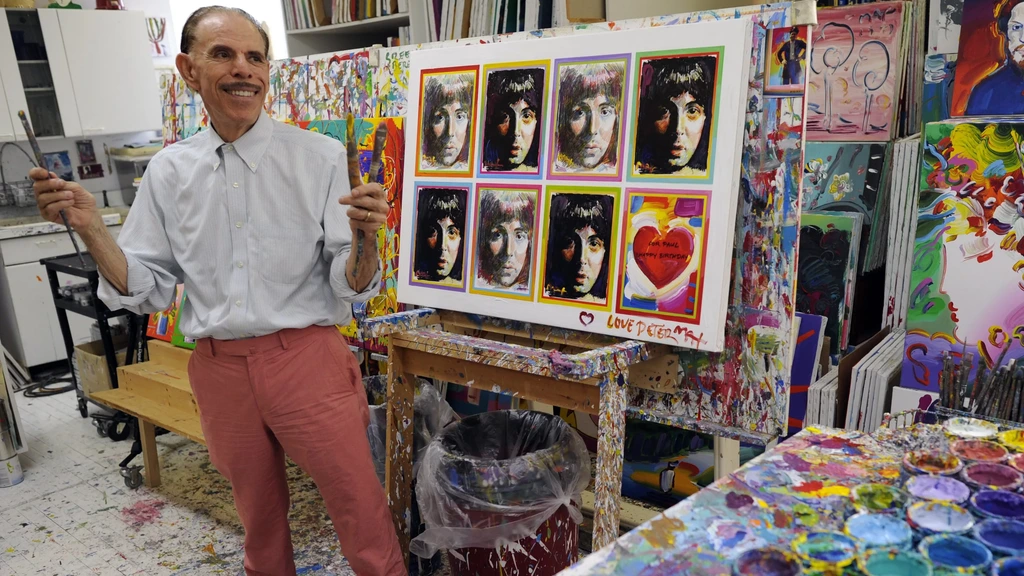 Popartkunstenaar Peter Max (88) overleden, hippie-icoon bekend van felle kleuren