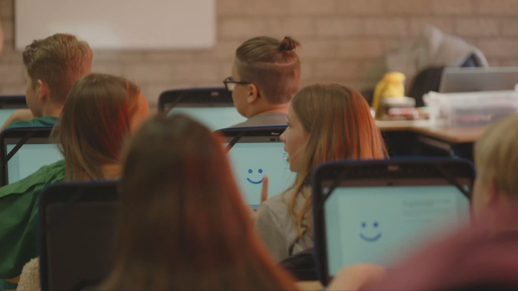 School moet voor alle leerlingen een laptop regelen, maar doet dat niet altijd School moet voor alle leerlingen een laptop regelen, maar doet dat niet altijd