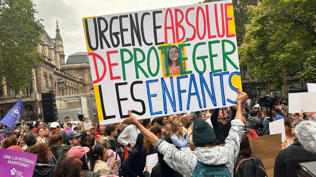 Foto: Demonstraties tegen 'tekortgeschoten' systeem in Frankrijk na dood 11-jarige Lyhanna