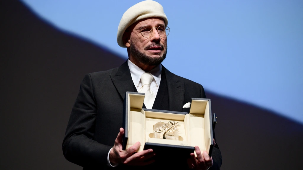 John Travolta ontvangt erepalm tijdens filmfestival Cannes: 'Beter dan een Oscar'