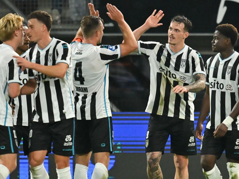 psv-er-veerman-krult-vrije-trap-in-de-kruising