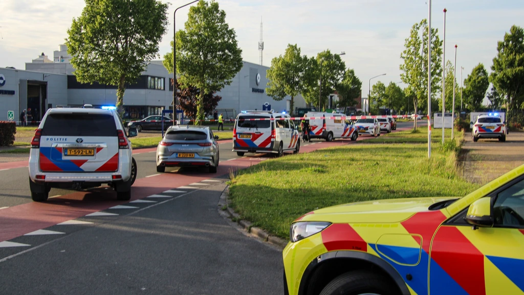 Foto: Dode en twee gewonden bij steekpartij Heerhugowaard