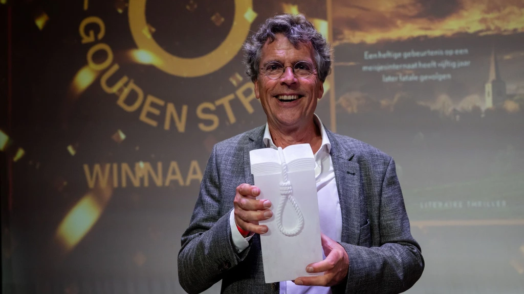 Foto: Michael Berg wint Gouden Strop voor thriller Vergelding