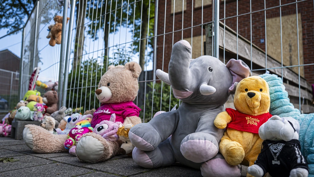 Foto: Van kindermishandeling verdachte vrouwen uit Stadskanaal langer vast
