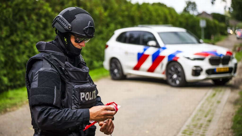 32 verdachten Overasselt als groep verdacht van moord of doodslag op beveiliger