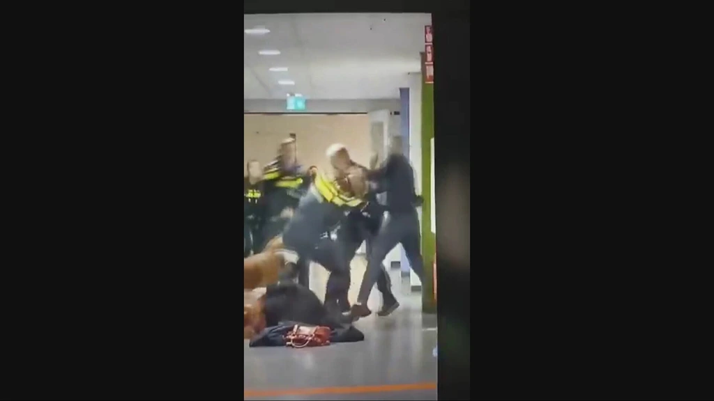 Foto: Politie krijgt bedreigingen op sociale media binnen na aanhouding Zeist