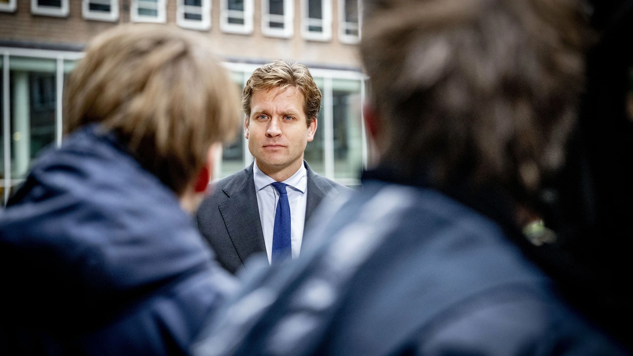 Karremans schort ingreep bij Nexperia op om relatie met China te verbeteren
