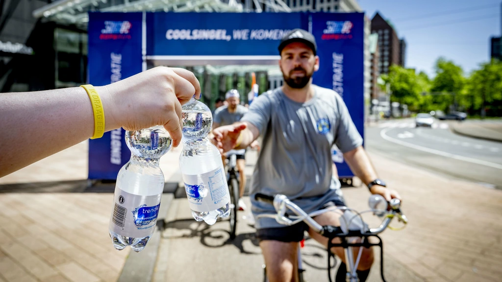 Foto: KNMI laat voortaan hittekracht zien: 'Niet elke 25 graden Celsius voelt hetzelfde'