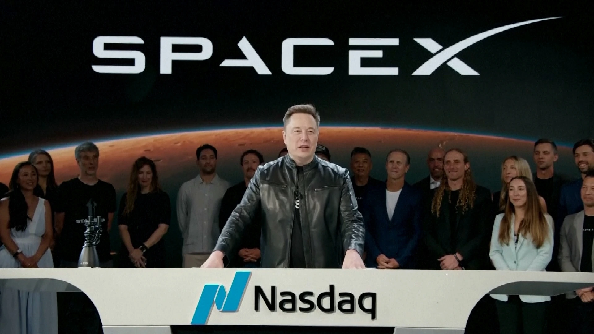 SpaceX populair op de beurs, Musk eerste biljonair ooit