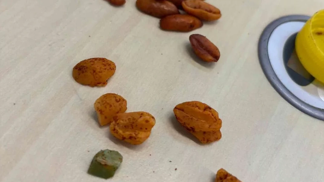 Douane vindt crack in Surinaamse pinda’s: ‘Geen lastige zaak om te cracken’ Douane vindt crack in Surinaamse pinda’s: ‘Geen lastige zaak om te cracken’