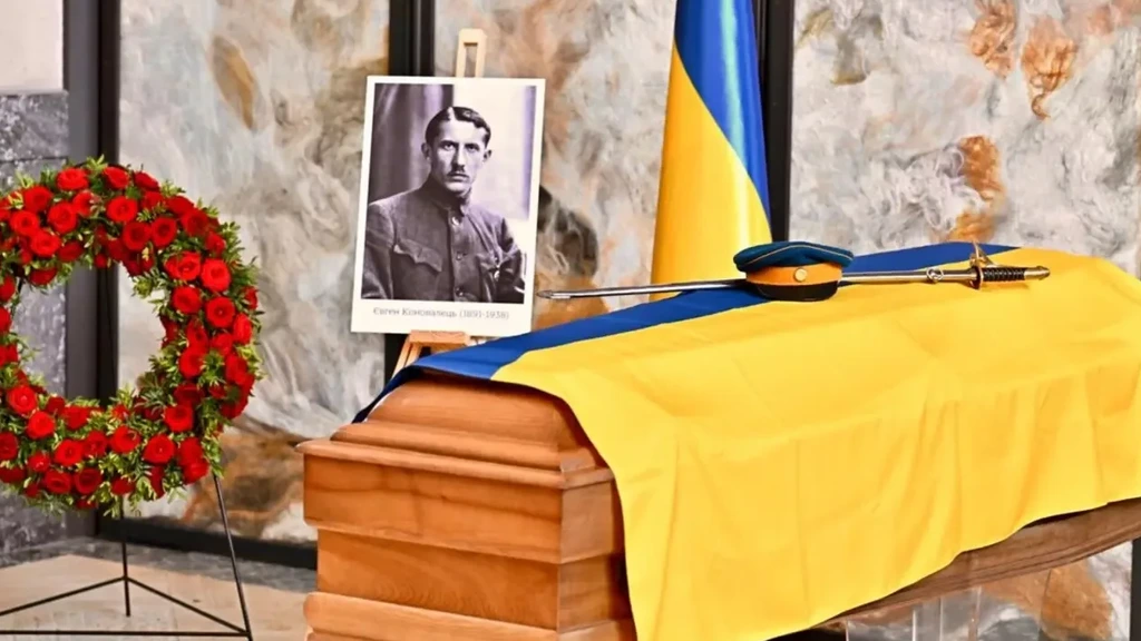Resten in Rotterdam vermoorde Oekraïense nationalist overgebracht naar Kyiv