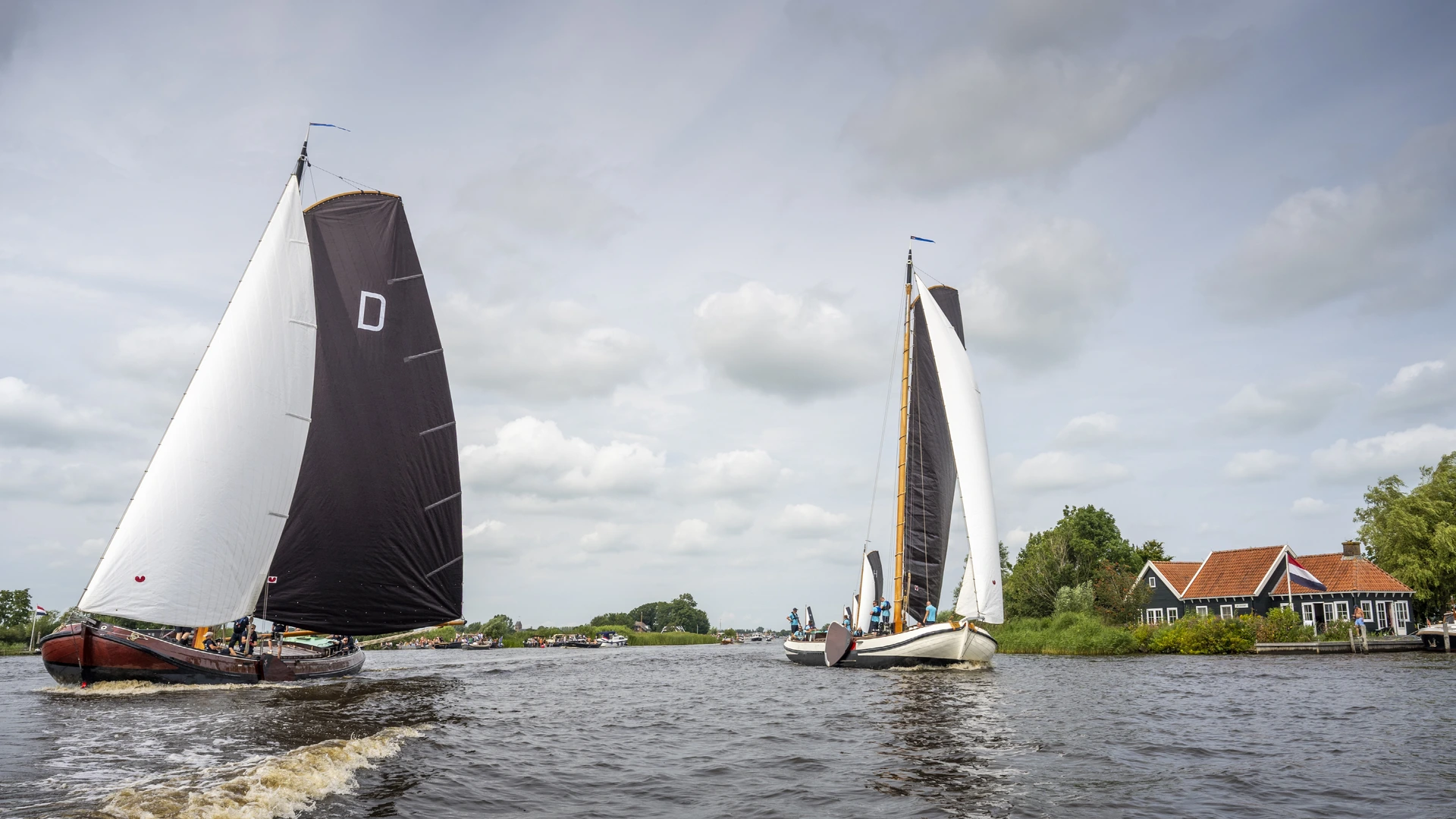 PFAS in alle Friese wateren aangetroffen, waterschap wil verbod