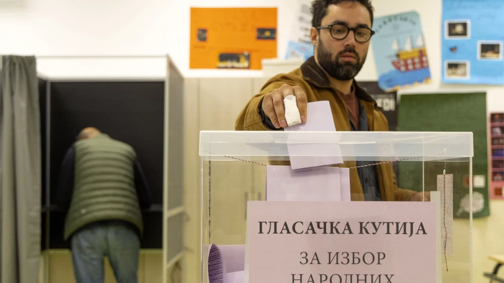 Afgetreden president Vucic erkent nederlaag, studentenbeweging wint verkiezingen Servië