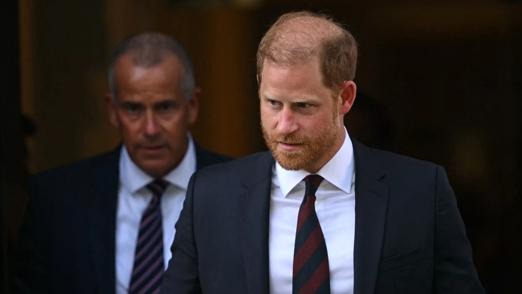 Prins Harry, Elton John en andere eisers moeten Daily Mail miljoenen betalen