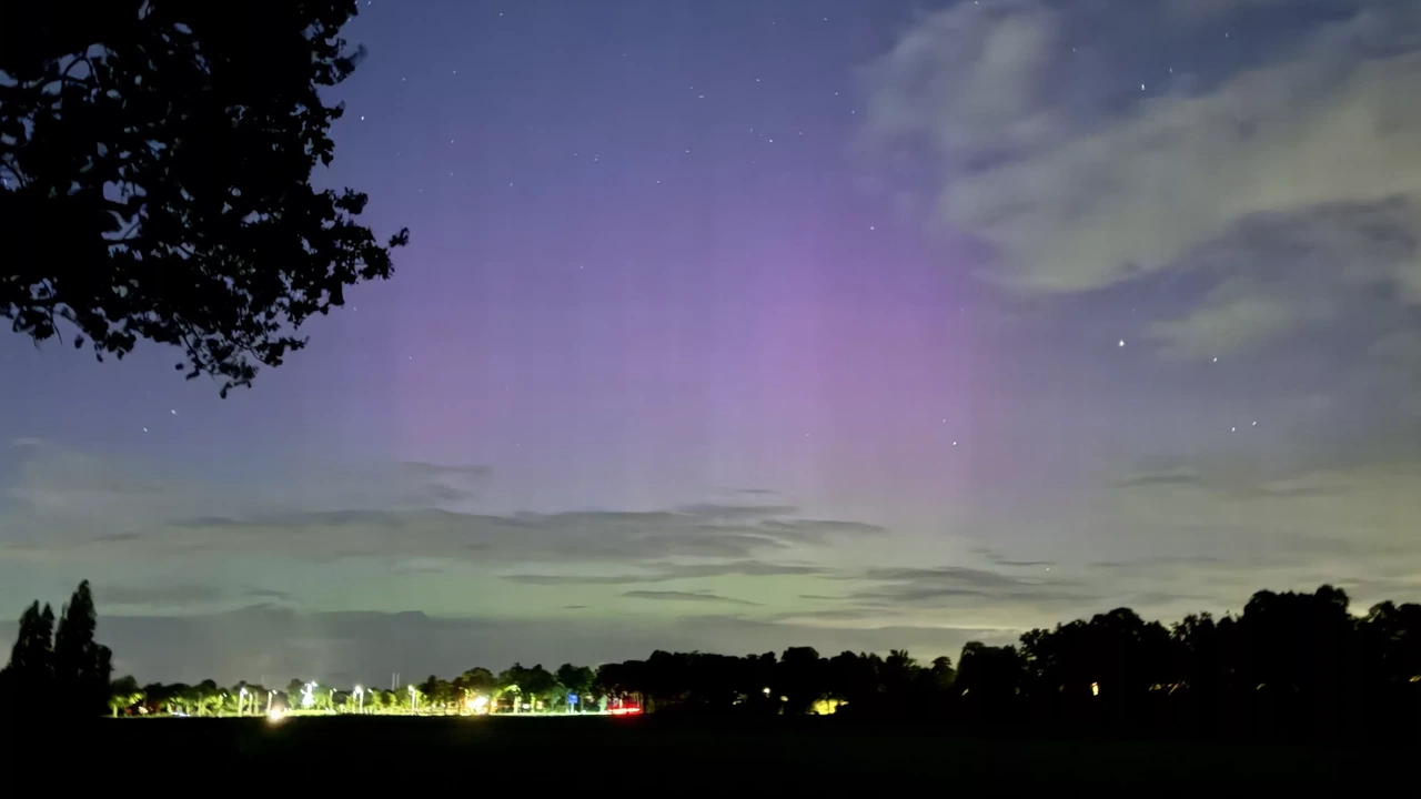 Noorderlicht te zien in delen van Nederland (en alleen met camera) Noorderlicht te zien in delen van Nederland (en alleen met camera)