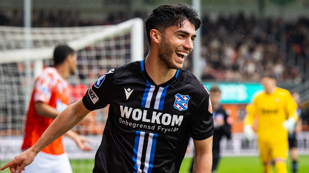 Heerenveen verzekert zich van play-offs na 2-0 zege op Volendam, dat zakt naar zestiende plaats — image 2