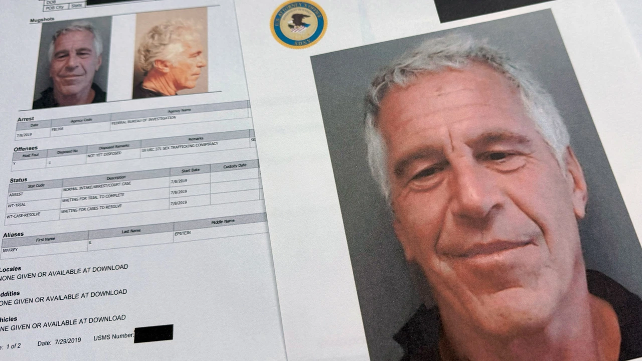 Yfke Sturm, Clinton, Musk: wie staan er allemaal in de Epstein-files?