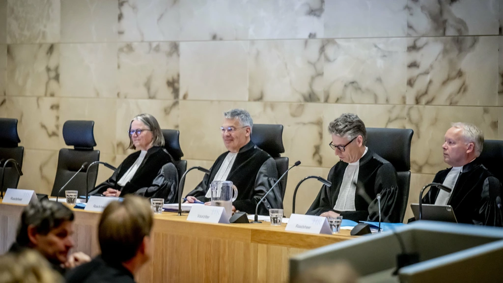Foto: Uitzonderlijke zitting bij Hoge Raad in zaak Milieudefensie tegen Shell