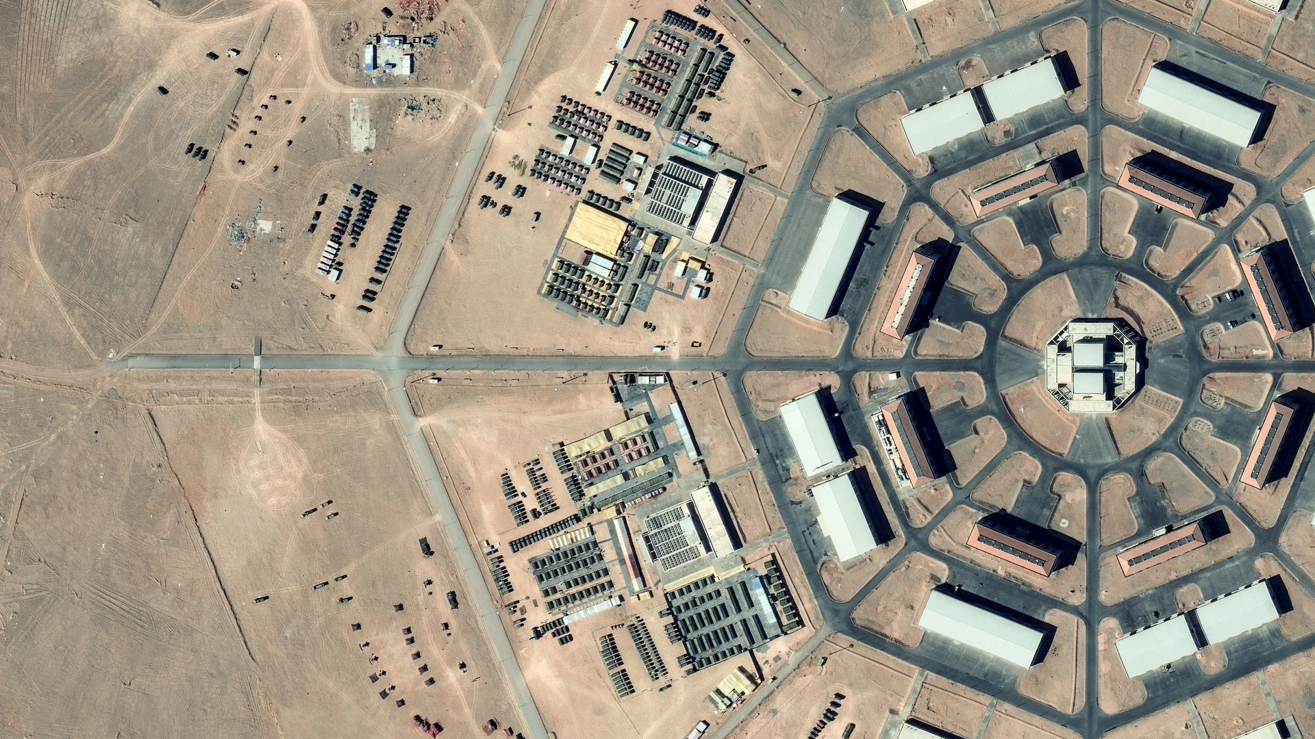 Luchtfoto's onthullen groot kernwapencomplex in China: 'Land wil overlevingszekerheid'