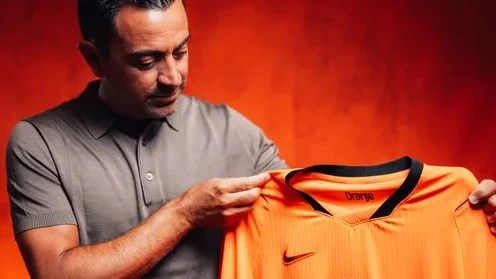 Xavi wordt vandaag gepresenteerd: Depay, Van Dijk, nieuwe namen, wat wil hij met Oranje?