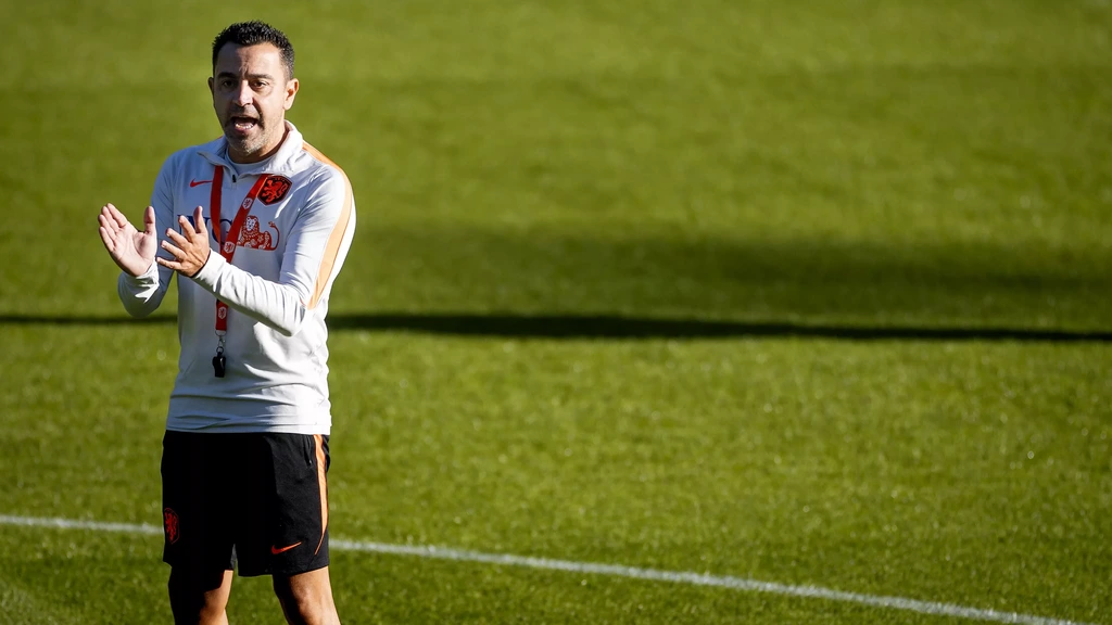 Oranje traint voor het eerst (besloten) onder bondscoach Xavi