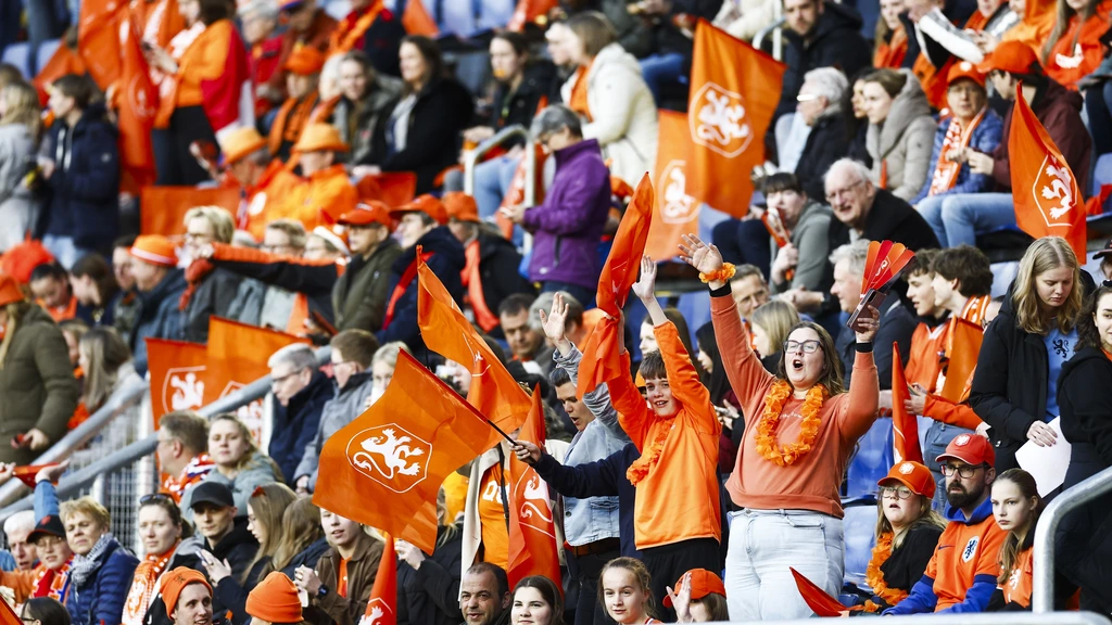 Foto: Ambassade VS waarschuwt Nederlandse WK-fans: plan extra reistijd in