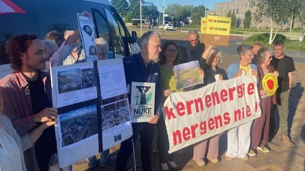 Bussen vanuit Zeeland en Groningen naar Den Haag voor kerncentraledebat