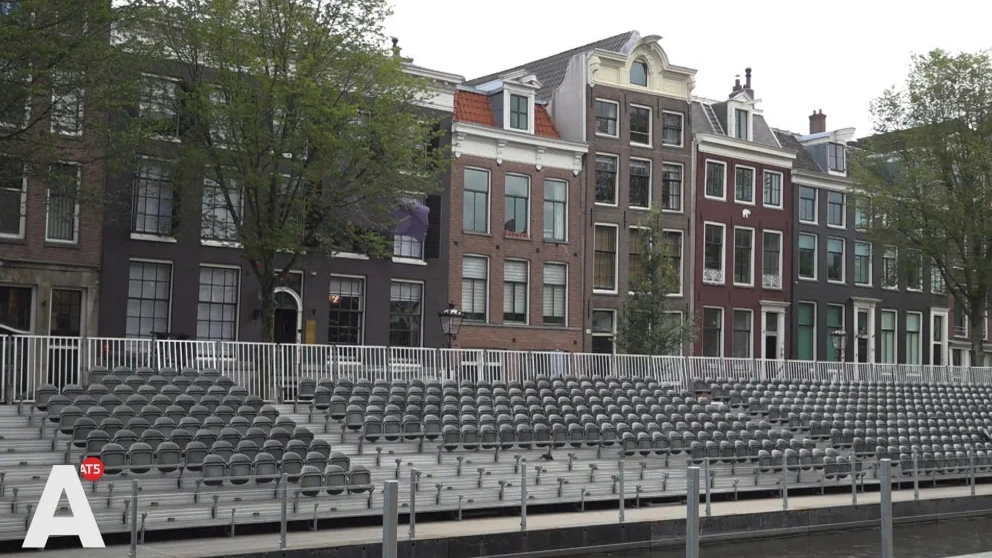 Voor het eerst betaalde zitplekken langs Canal Parade in Amsterdam